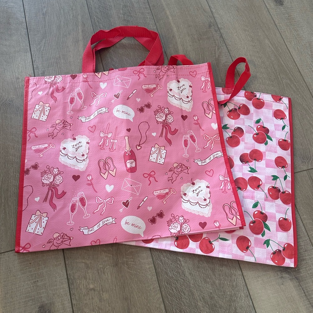 Homegoods TJMaxx Marshalls Valentines Day & Cherry Print Tote Bags Set of 2 NWOT
